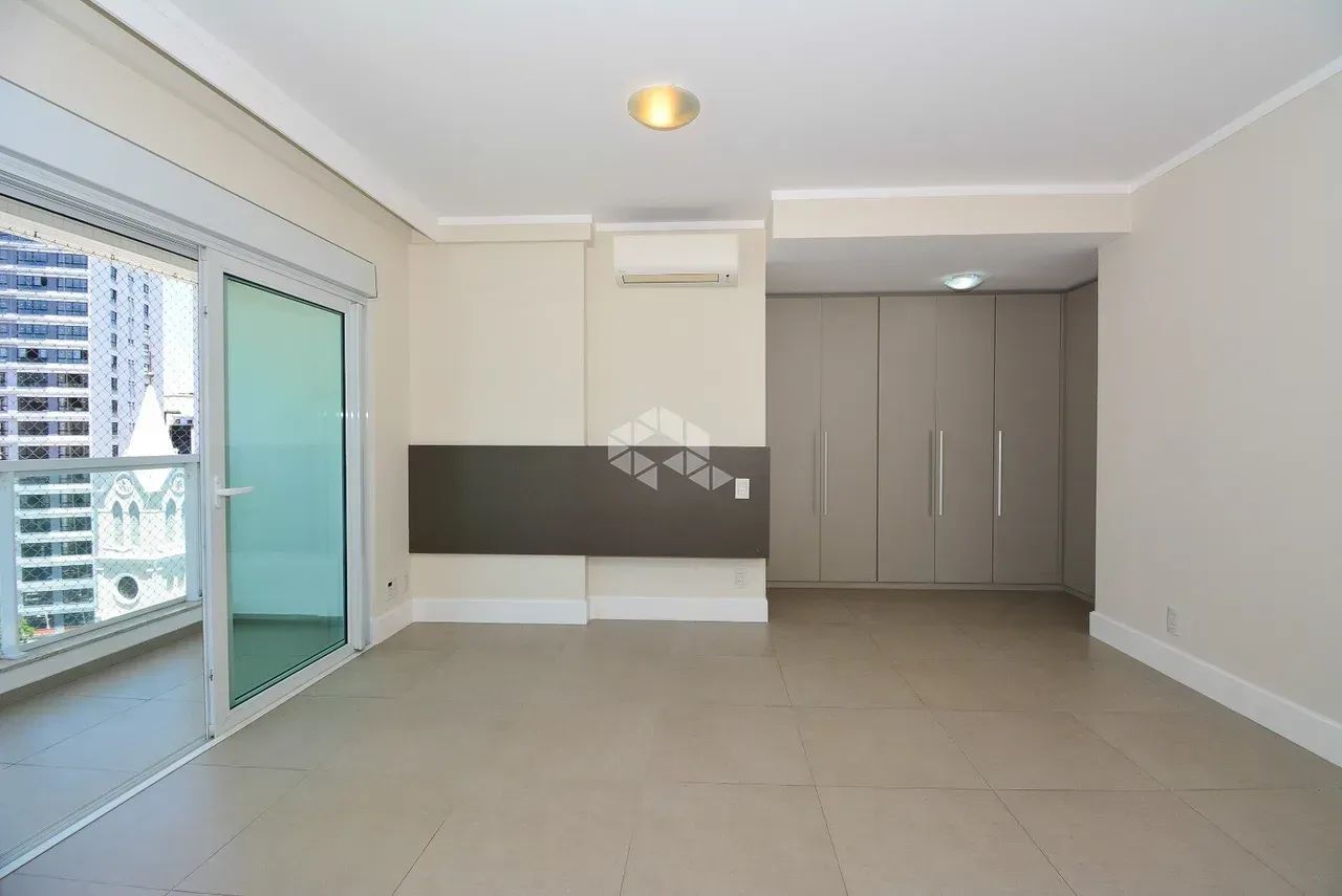 APARTAMENTO SEMIMOBILIADO COM 1 SUITE E LAZER COMPLETO NO CENTRO DE FLORIANÓPOLIS - Foto 5
