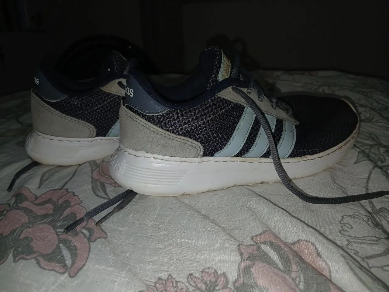 Tênis Adidas