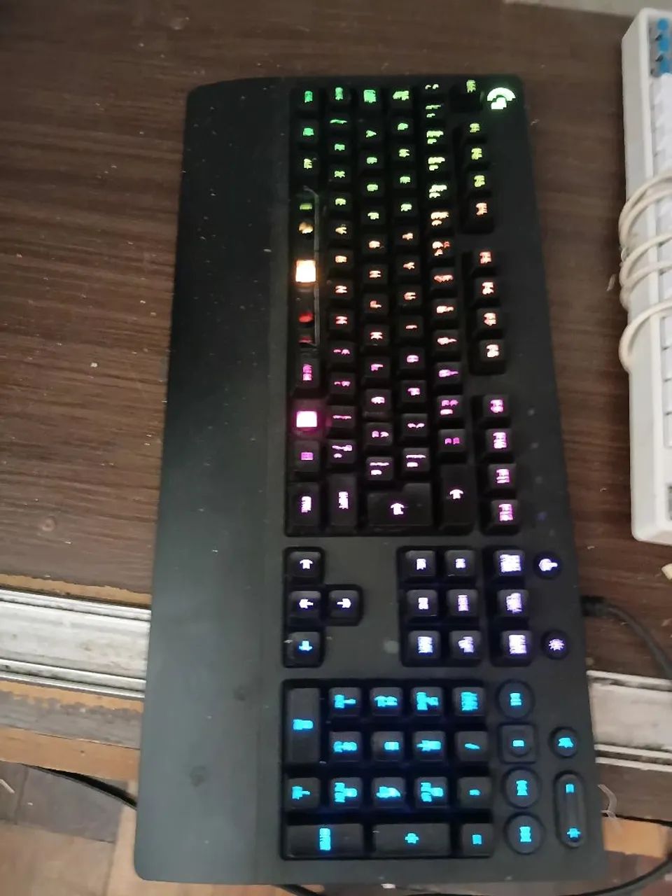 Teclado Logitech G213 Prodigy Semi Novo