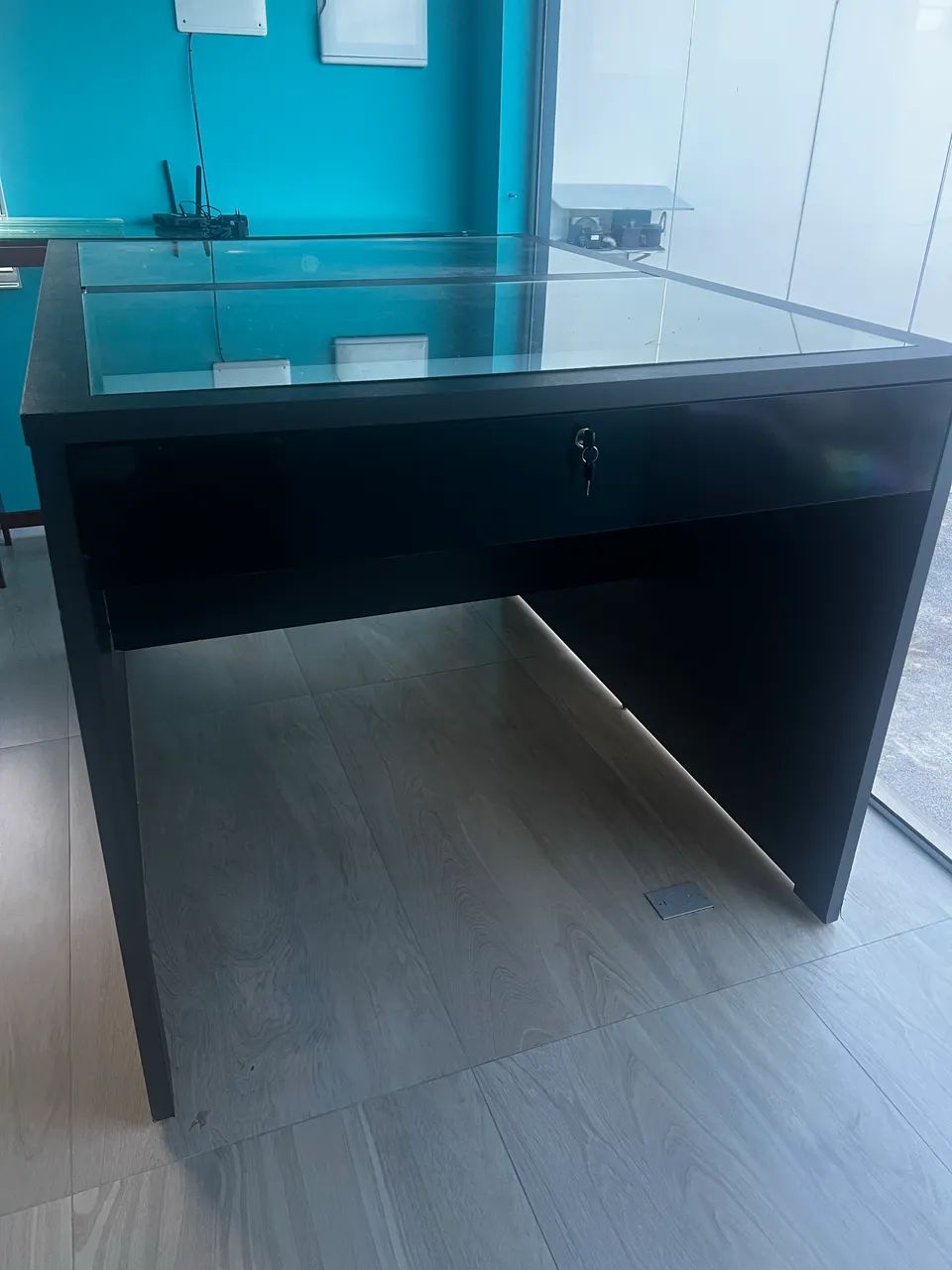 Vitrine e Porta joias pra comércio