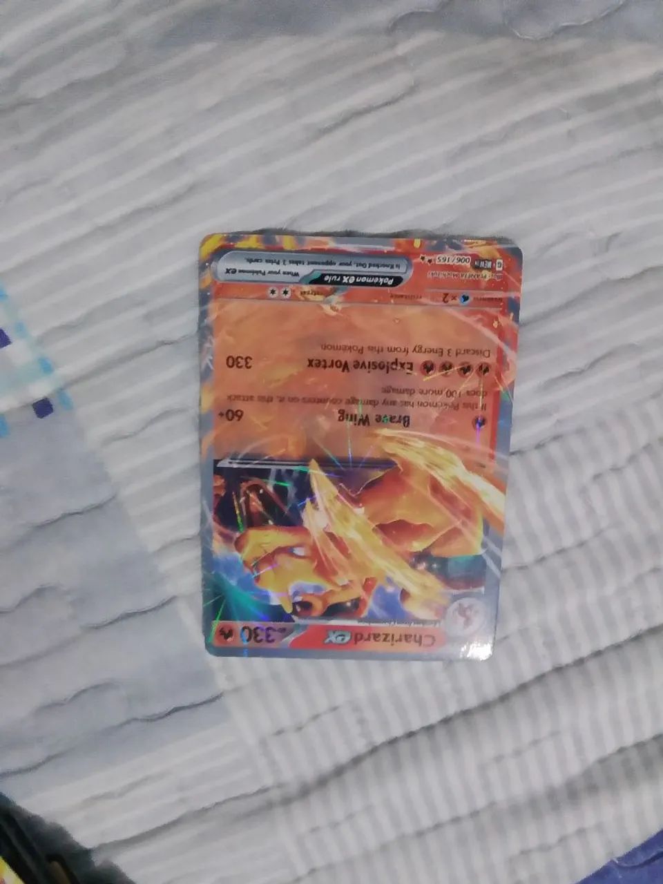 Carta pokémon douradas