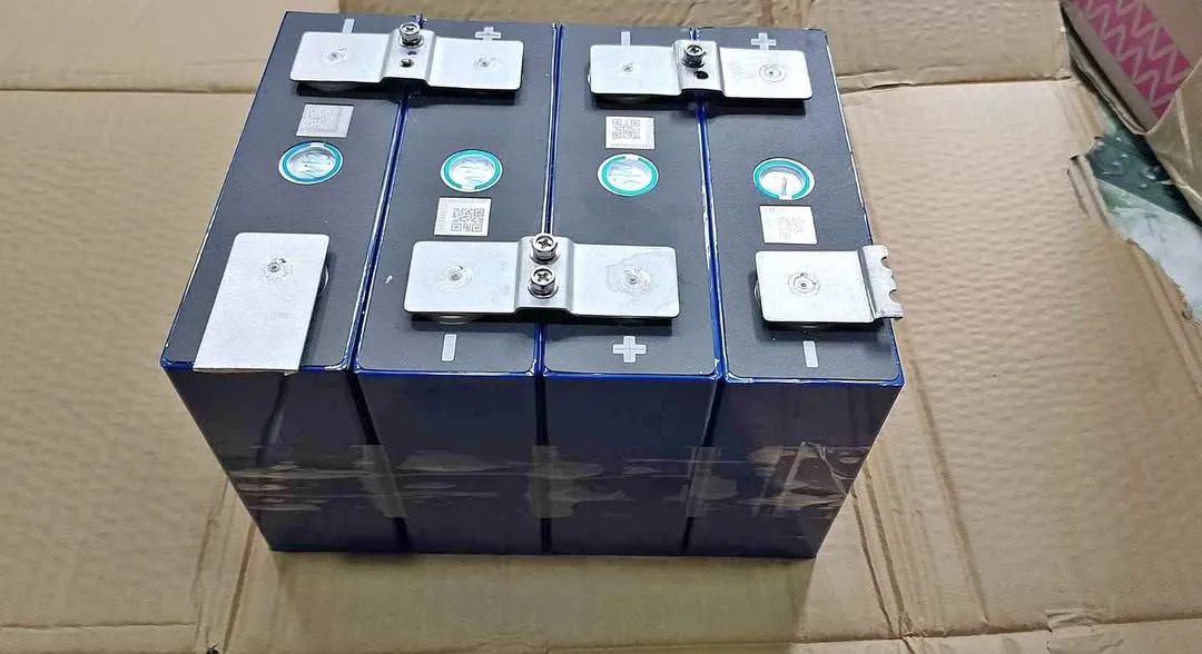 Pack Lifepo4 12v 100ah - Foto 3