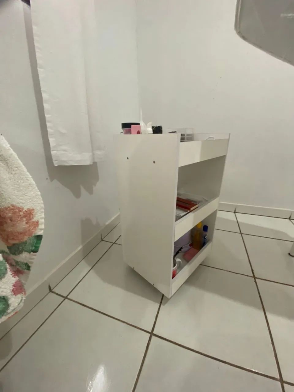 carrinho auxiliar e mocho 