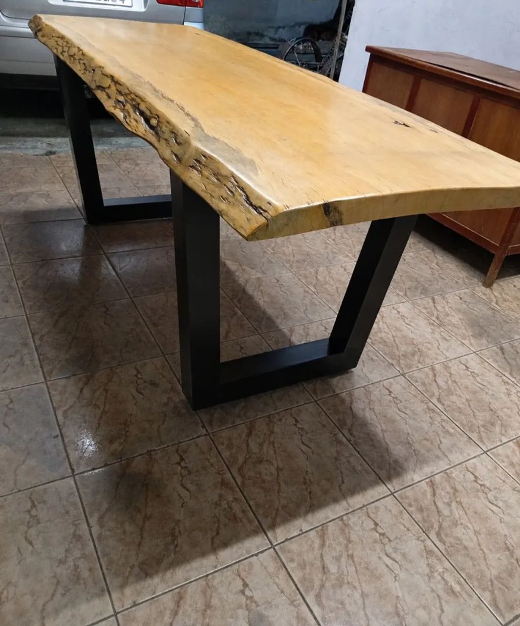 Mesa de Madeira Rústica com pés de ferro - Foto 4