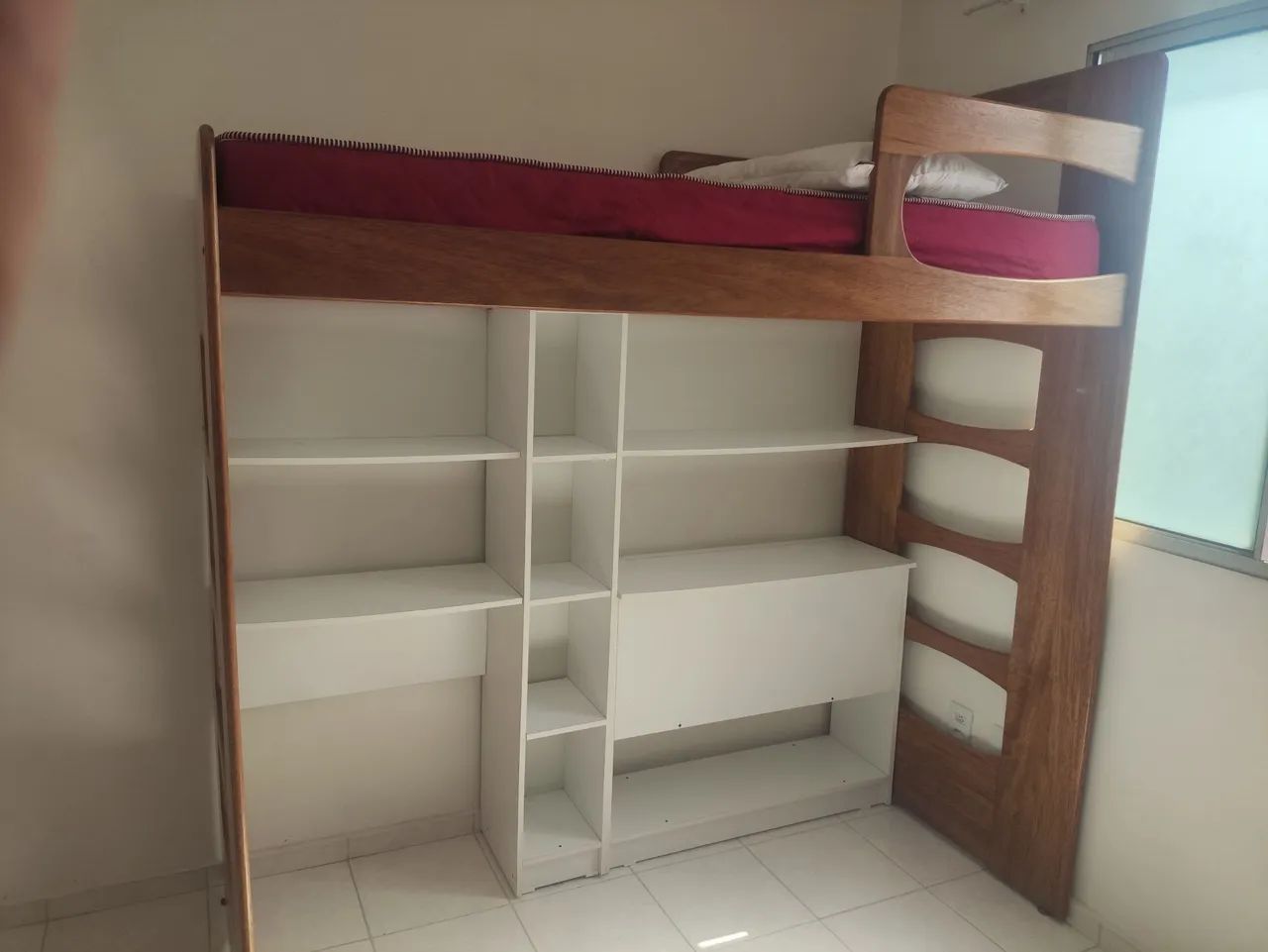 Cama, beliche com escrivaninha, estante e baú (4 em 1)  - Foto 2