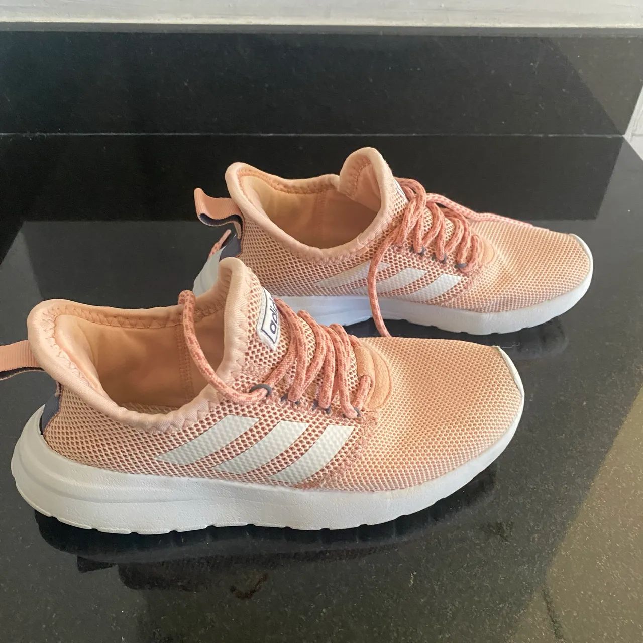Tênis Adidas