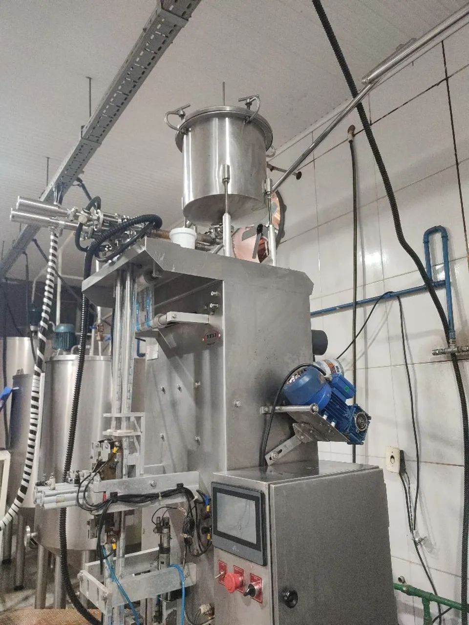 Envasadora Vertical Automática INCOMAQ Linha MID - 2 Bicos 