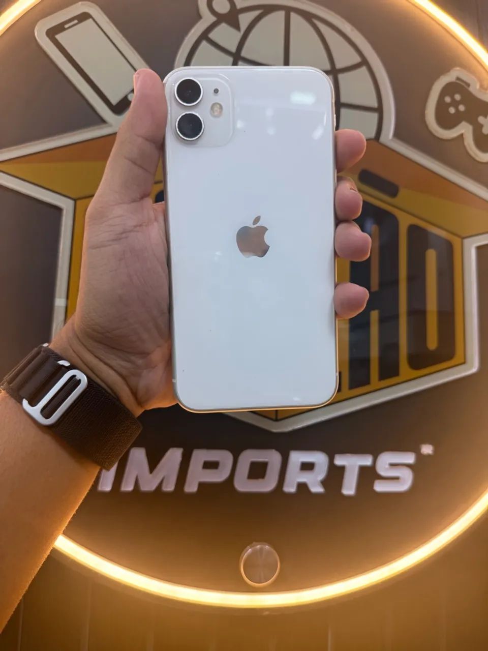 IPHONE 11 64 GB SEMINOVO