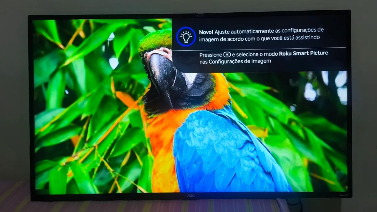 VENDO AOC ROKU TV 43 POLEGADAS SEM DETALHES  - Foto 2