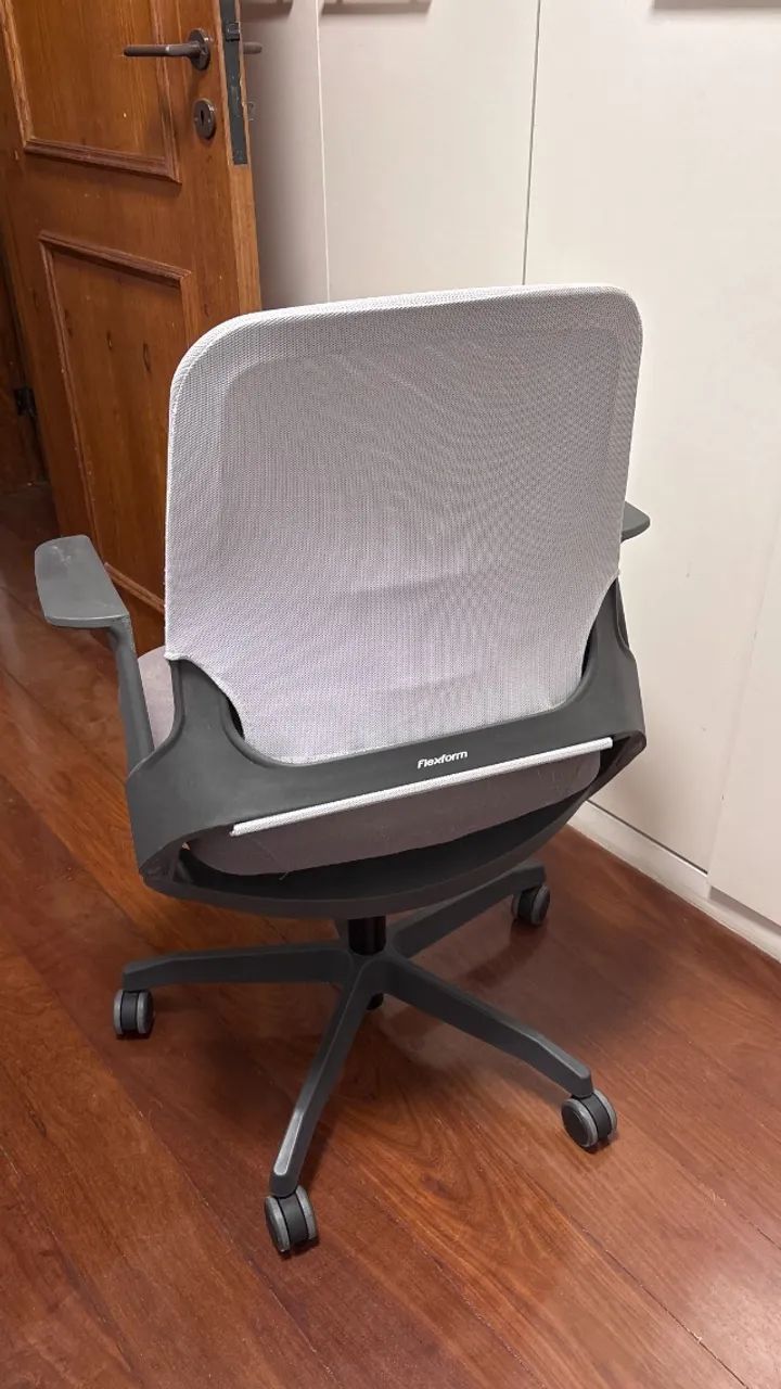 Cadeira de escritorio flexform - Foto 2