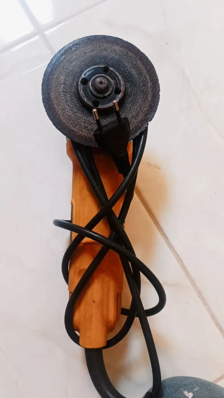 Esmerilhadeira profissional delwalt 
