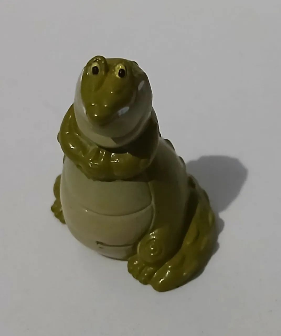 BONECO MINIATURA KINDER OVO LOUIS A PRINCESA E O SAPO JACARE CROCODILO