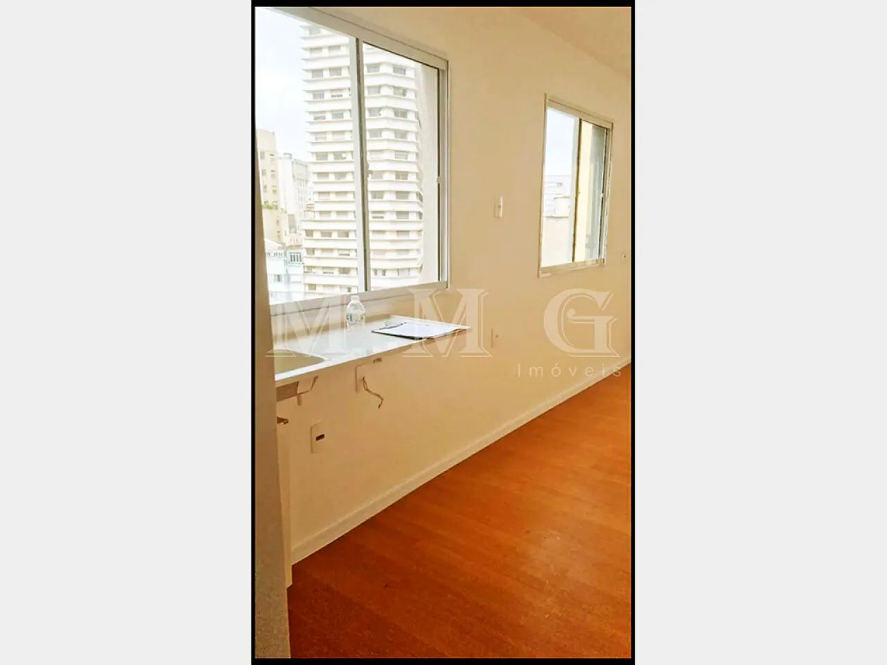 APTO C/ LAMINADO E ARMS. - Foto 4