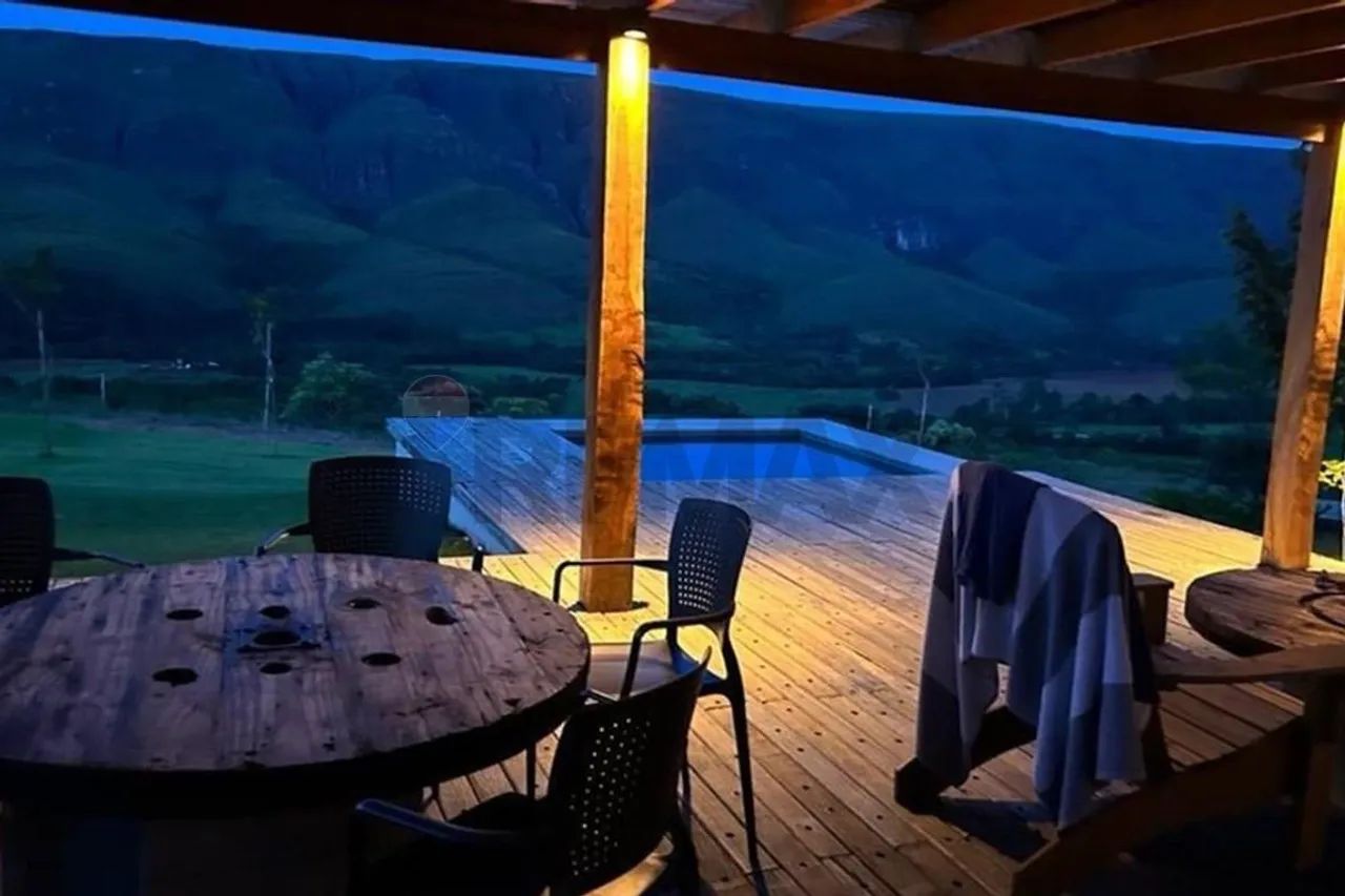 "Refúgio Ideal: Terreno 20.000m² em Delfinópolis" - Foto 5
