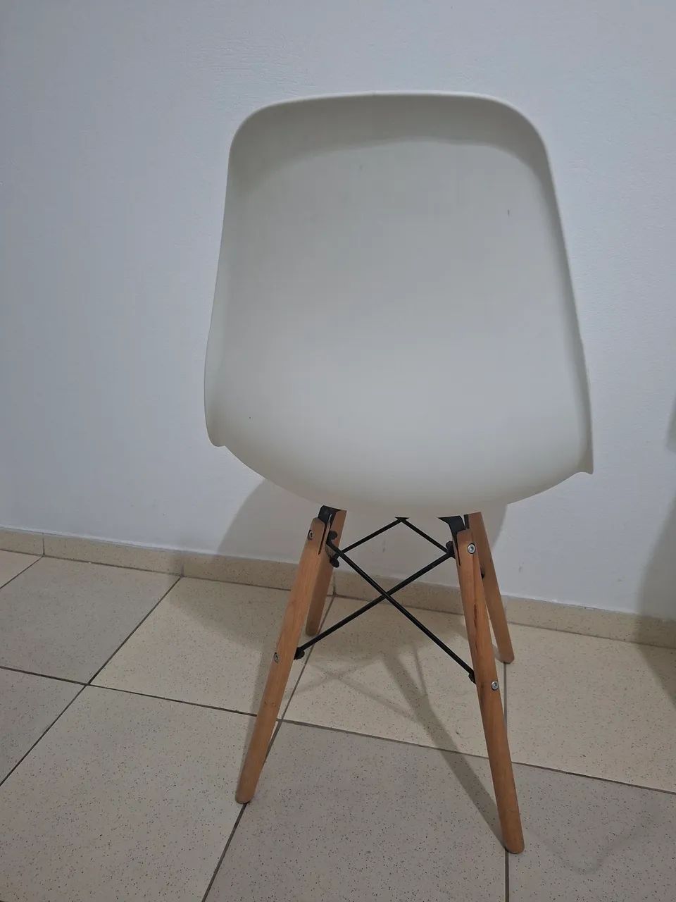 Cadeira Charles Eames Eiffel branca  - Foto 3
