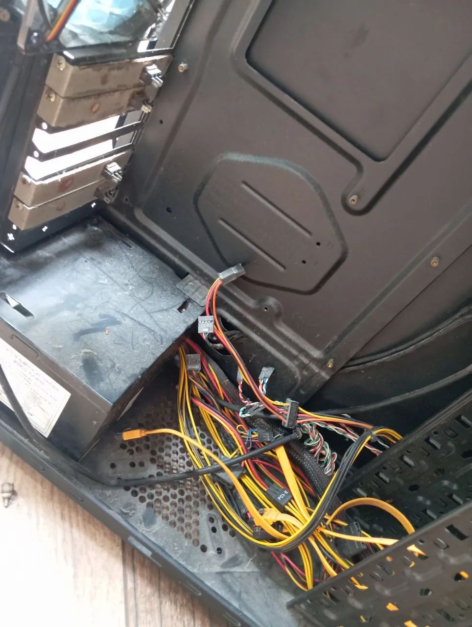 GABINETE COOLER MASTER ELITE C/FONTE E LEITOR DVD - Foto 5