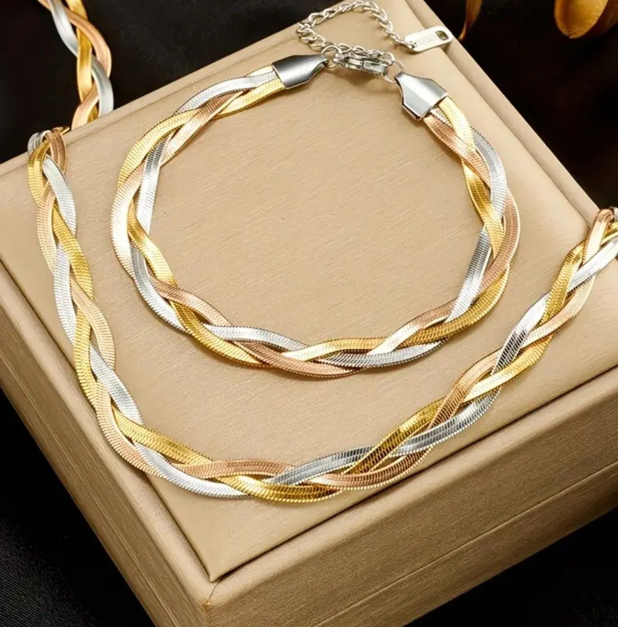 Conjunto trançado 3 fios colar e pulseira 