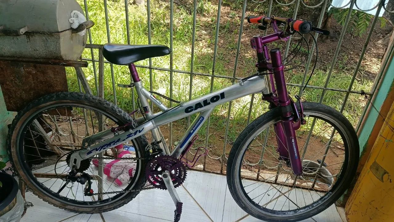 Bicicleta semi nova pra vender  - Foto 2