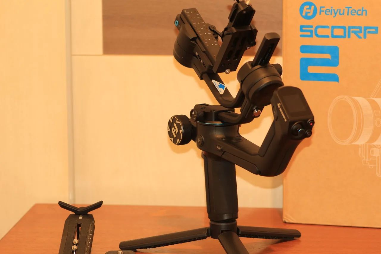 Gimbal, Feiyutech Scorp 2 + kit  - Foto 4