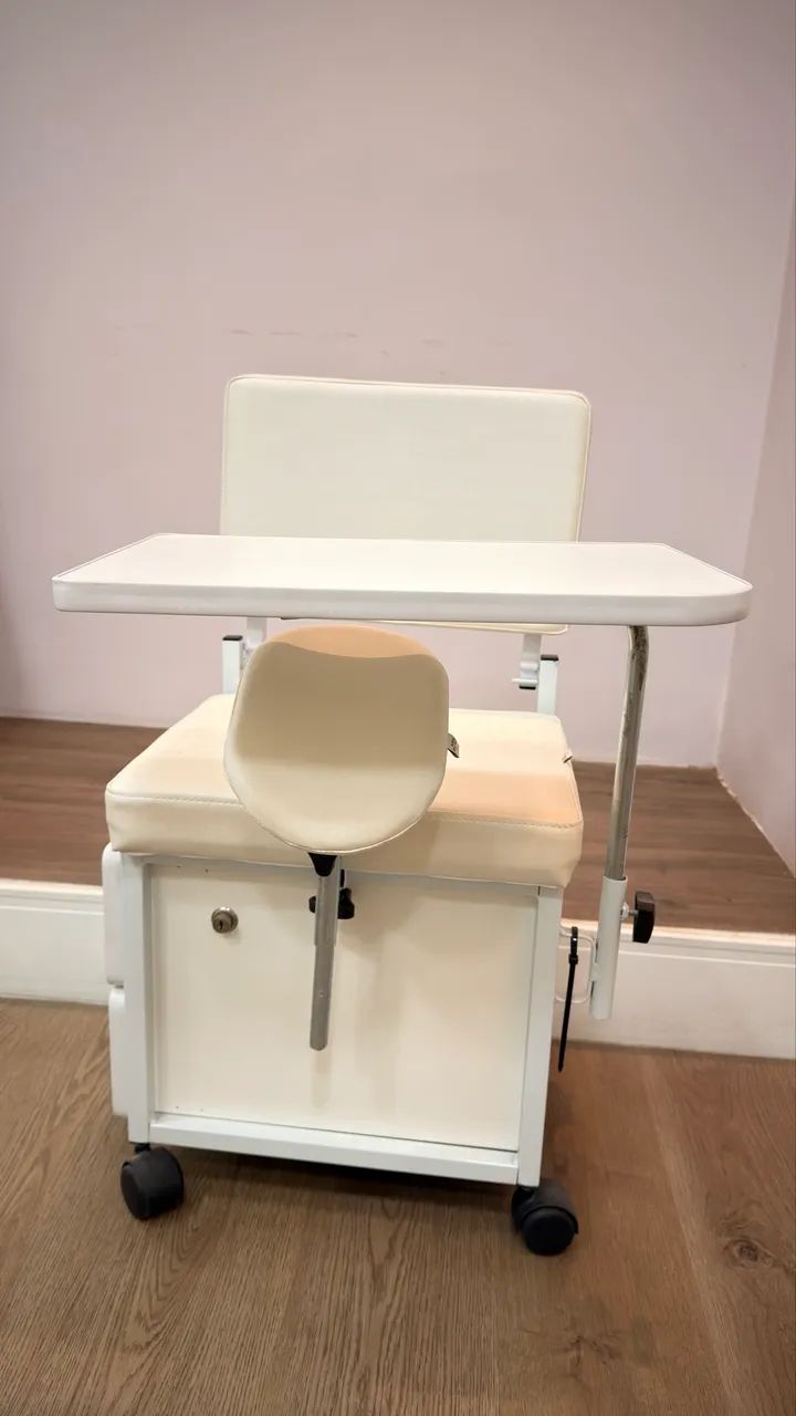 Cadeira manicure 