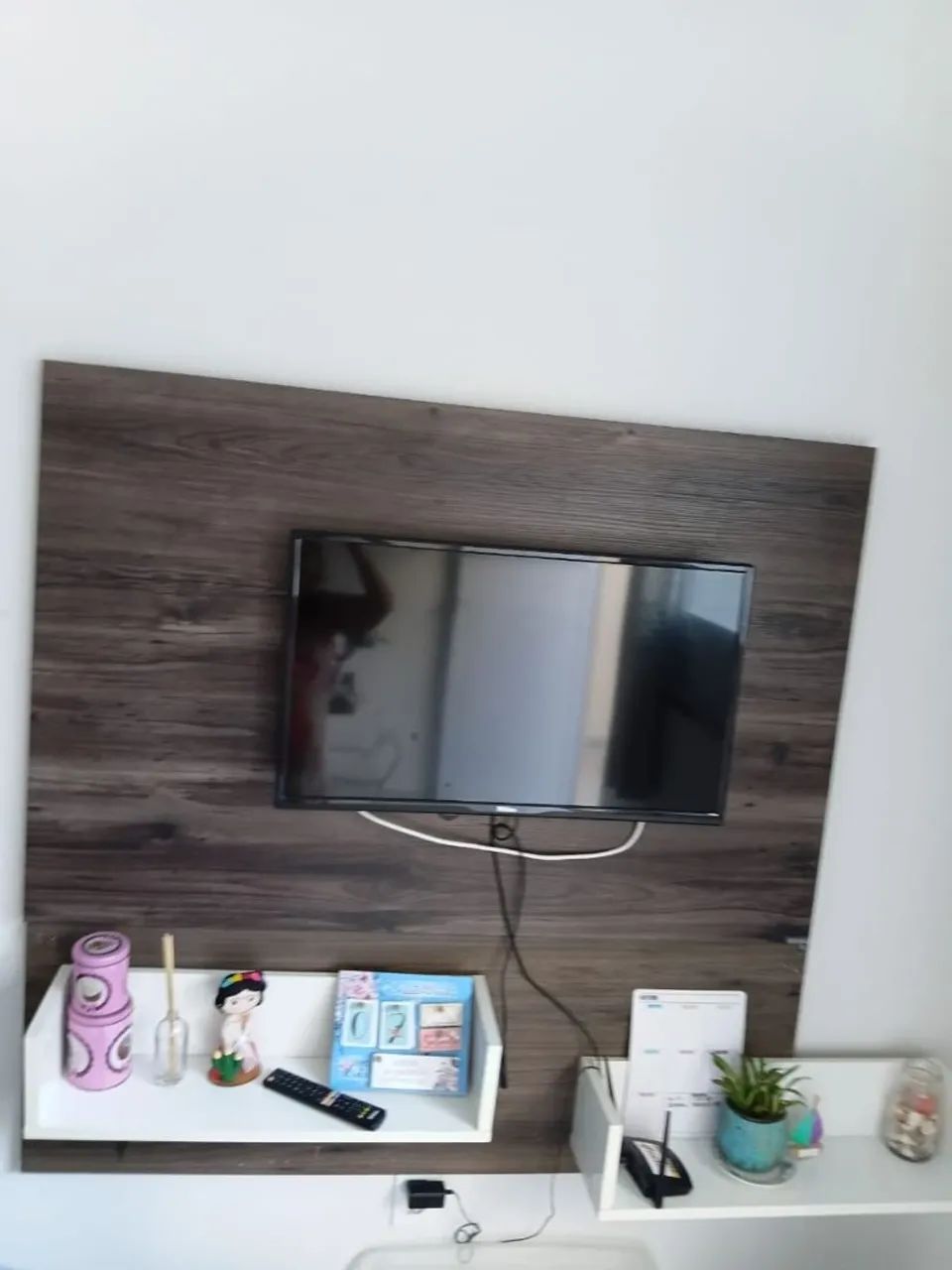Rack de parede para TV