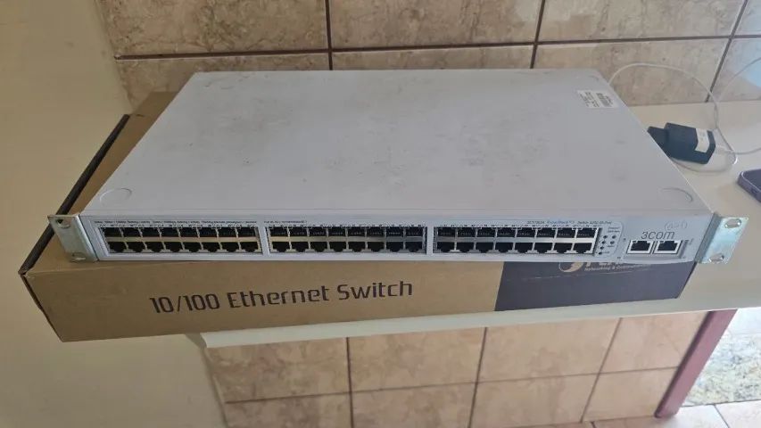Switch Rede Fast 3com 4200 50 Portas 10/100 (Usado) - Foto 4