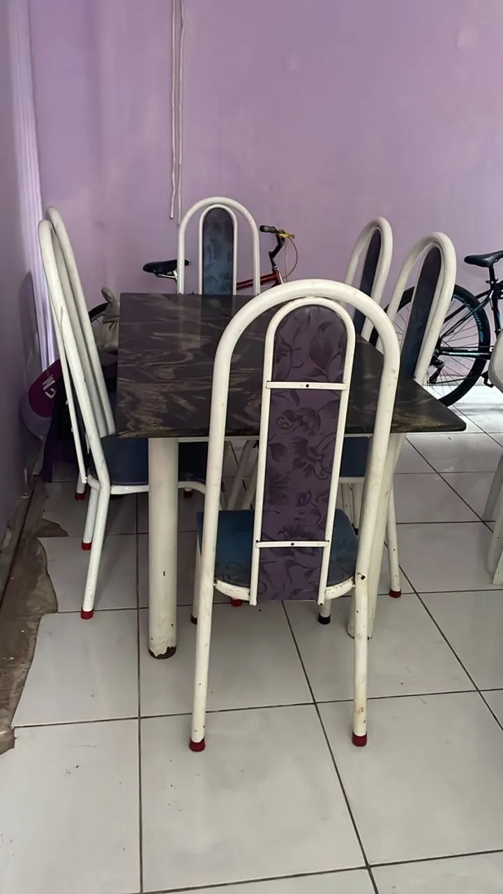 Mesa de 6 cadeiras