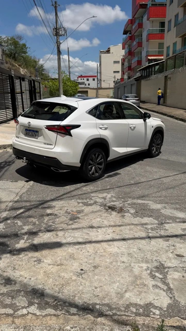 Lexus NX-200t F-sport 2.0 16V 238cv Aut., foto 3 de 10