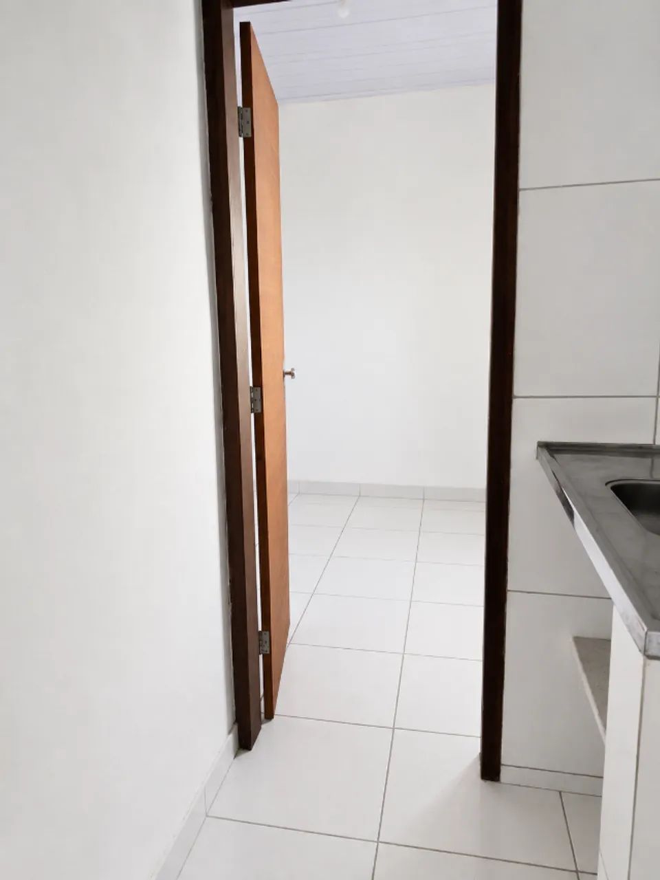 Alugo Kitnet próximo a FAT - Foto 2