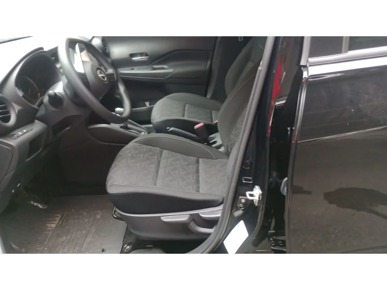 Nissan Kicks Sense 1.6 16V Flex Aut., foto 10 de 16