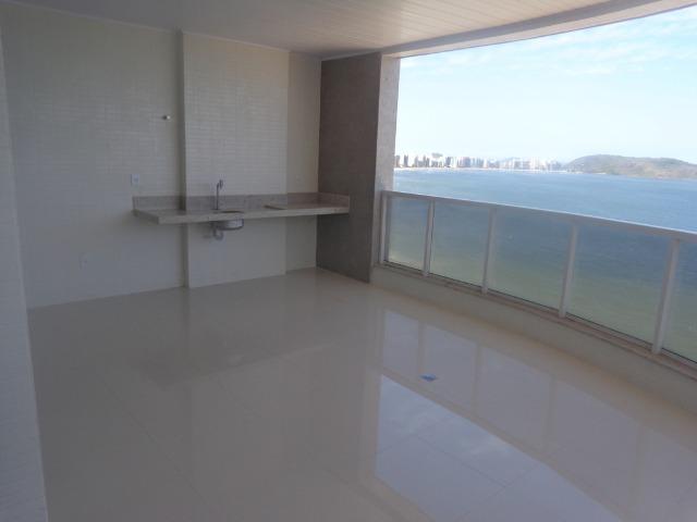 Apartamento Beira Mar.Luxo,C/3 qtos C/2suítes, C/2gar. Varanda C/vist.total - Foto 7