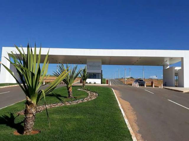Construa a casa dos seus sonhos! Lotes a prestação em cond. Fechado, c/área de lazer - Foto 3