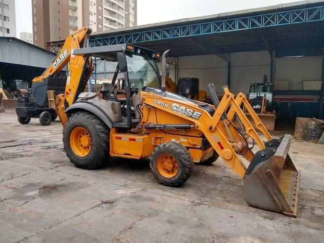Retroescavadeira Case 580n 2014 - Foto 3