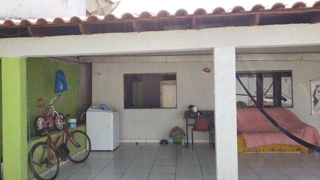 Casa simples com iptu 3quartos lote 270m2 rua 8vila São José Vicente Pires