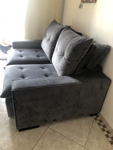 Sofa retrátil e reclinável em suede cinza - Foto 3