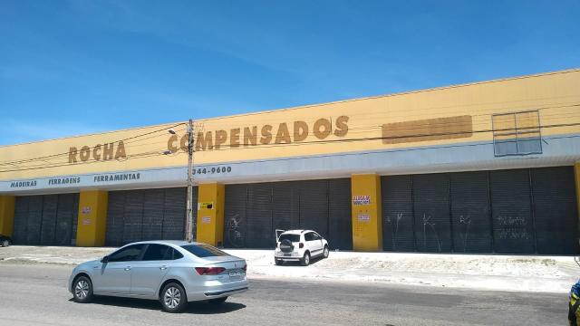Alugo 3 galpões cada um com 12 x50 com pé direito de 8 metros. Prédio comercial - Foto 2