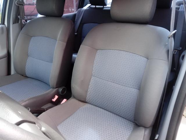 RENAULT CLIO 2008/2009 1.0 EXPRESSION SEDAN 16V FLEX 4P MANUAL - Foto 8