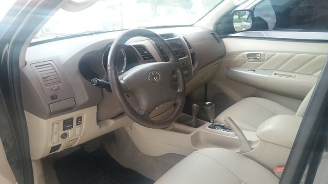 Toyota hiluzz sw4 srv 3.0 diesel 4*4 unico dono - Foto 10