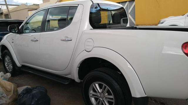 Caminhonete L200 Tritom R$ 87.000,00 - Foto 4