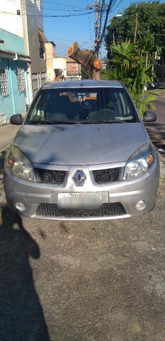 Renault sandero expr. 1.6 8v 2010