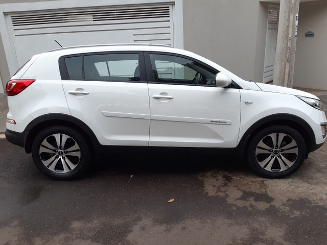 KIA SPORTAGE LX 2.0 AUTOMÁTICA
