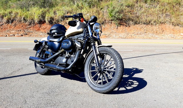HARLEY DAVIDSON 883
