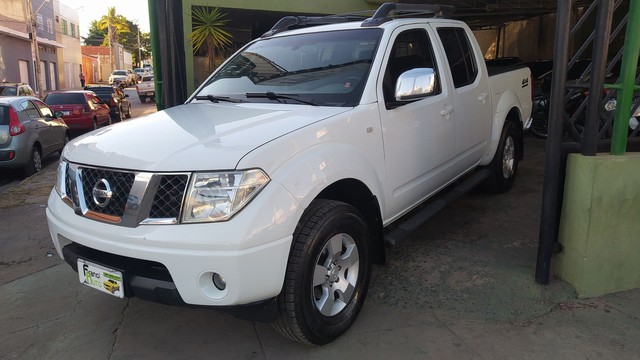 FRONTIER LE 4X4 2.5 2011