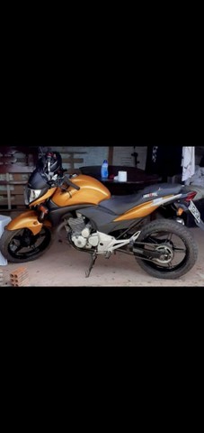 MOTO HONDA CB300R
