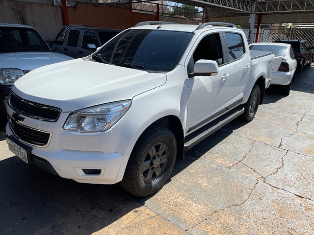 S10 LT 2.8 AUT 2015 200 VC