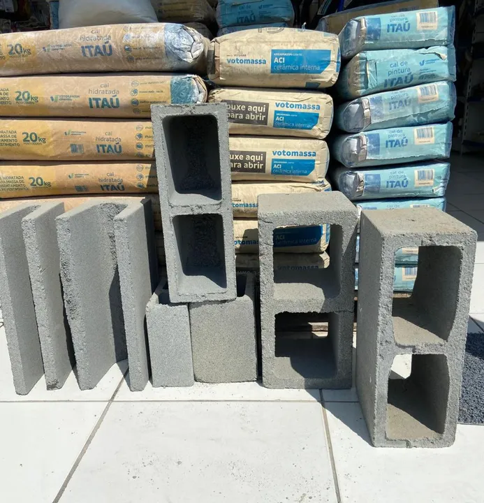 Emendas , canaletas , blocos de concreto