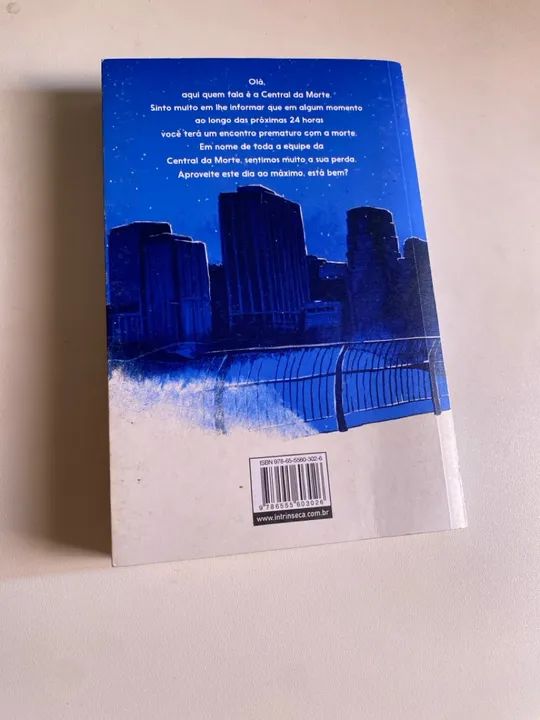 Livro os dois morrem no final  - Foto 2