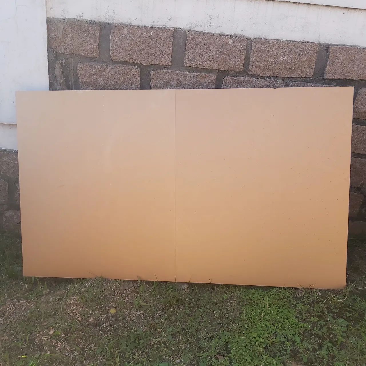 Placa em ACM dourada Largura 2,10 MT x 1,22 com estrutura  - Foto 2