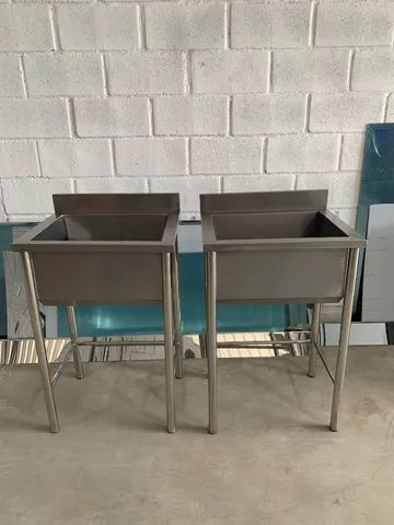 2 Tanques de Inox tamanho de 1 Metro 