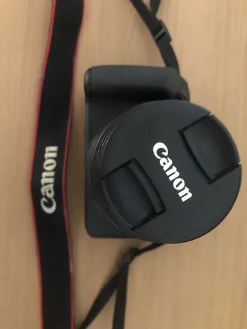 Câmera EOS Rebel T7 com Lente EF-S 18-55mm IS II